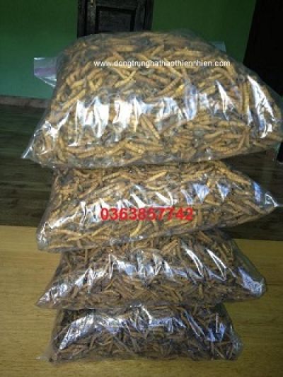 Bệnh lạ khiến da mỏng như giấy, nứt toác khi trời nóng